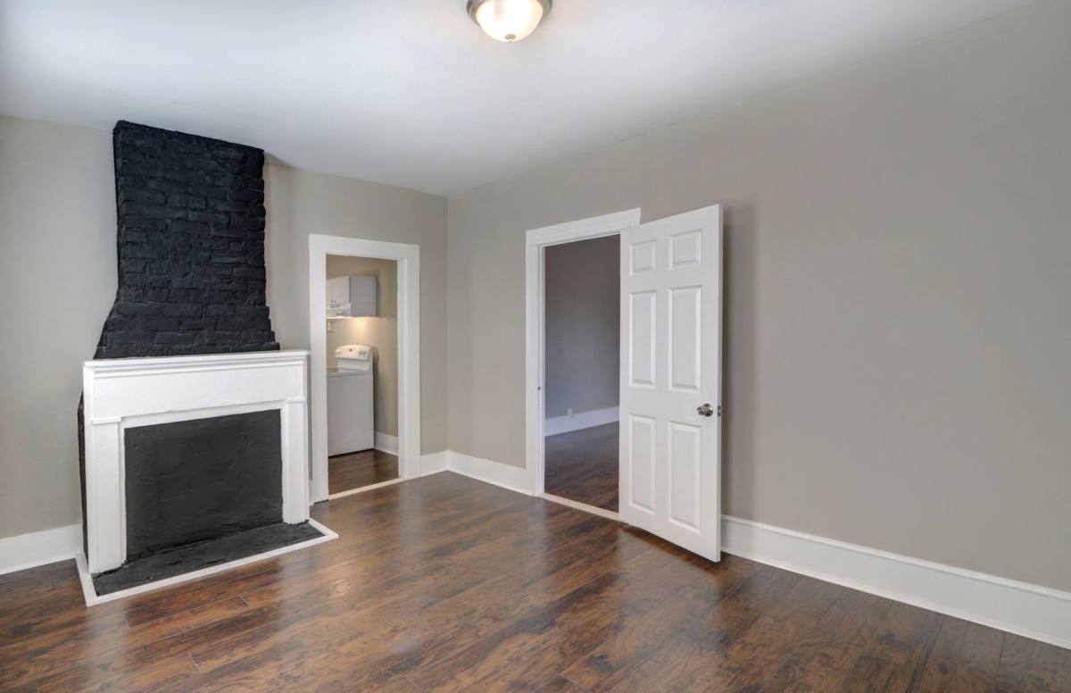Apartment for rent at 2425 Drayton St, Savannah, GA 31401