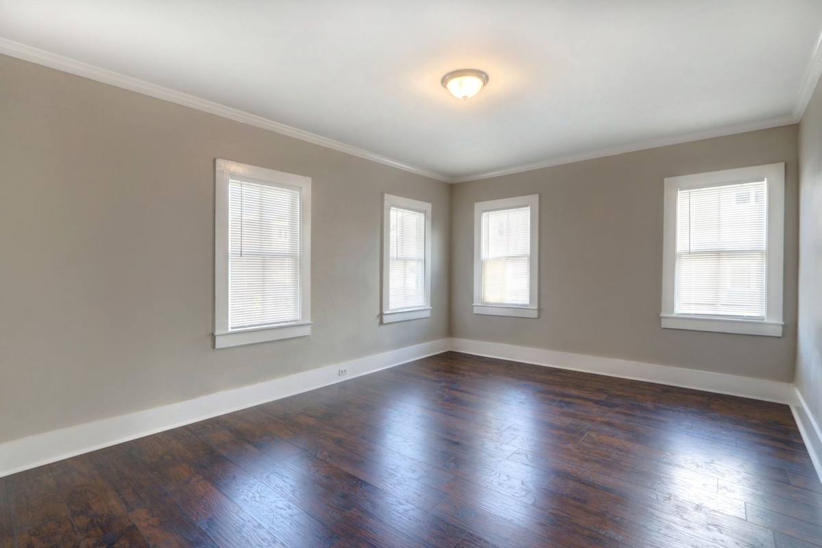 Apartment for rent at 2425 Drayton St, Savannah, GA 31401