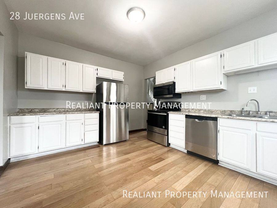 Apartment for rent at 28 Juergens Ave, Cincinnati, OH 45220