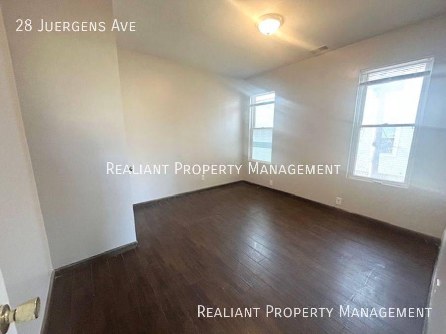 Apartment for rent at 28 Juergens Ave, Cincinnati, OH 45220