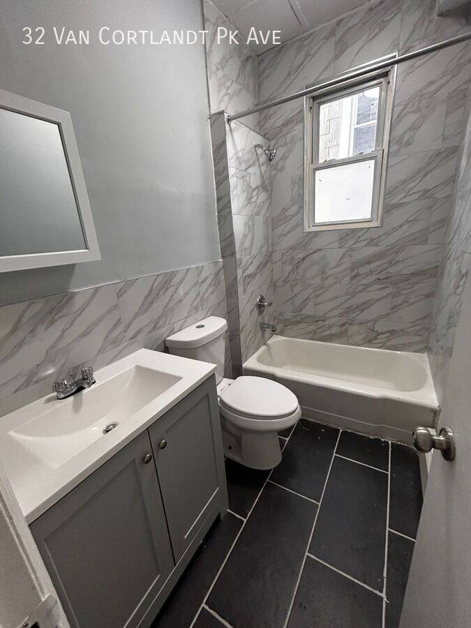 Apartment for rent at 32 Van Cortlandt Pk Ave, Yonkers, NY 10701