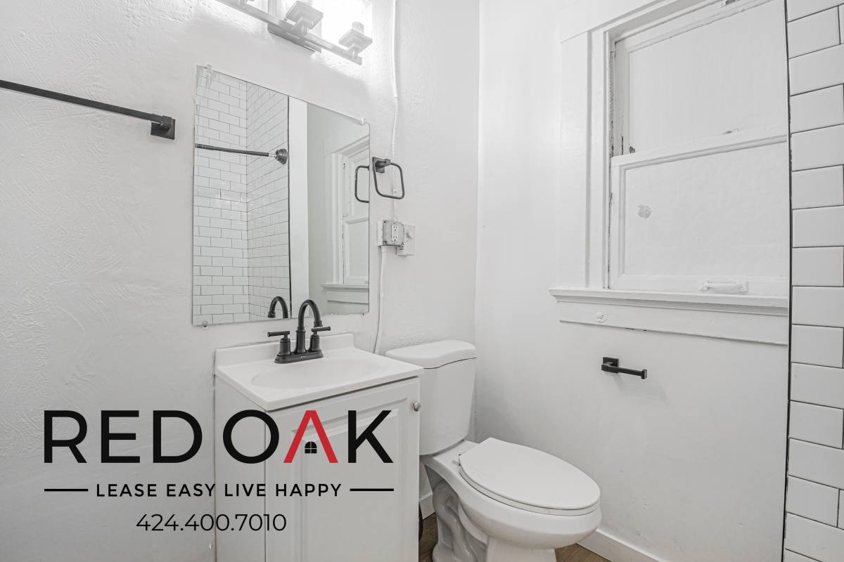 Condo for rent at 1026 W 22nd St #4, Los Angeles, CA 90007