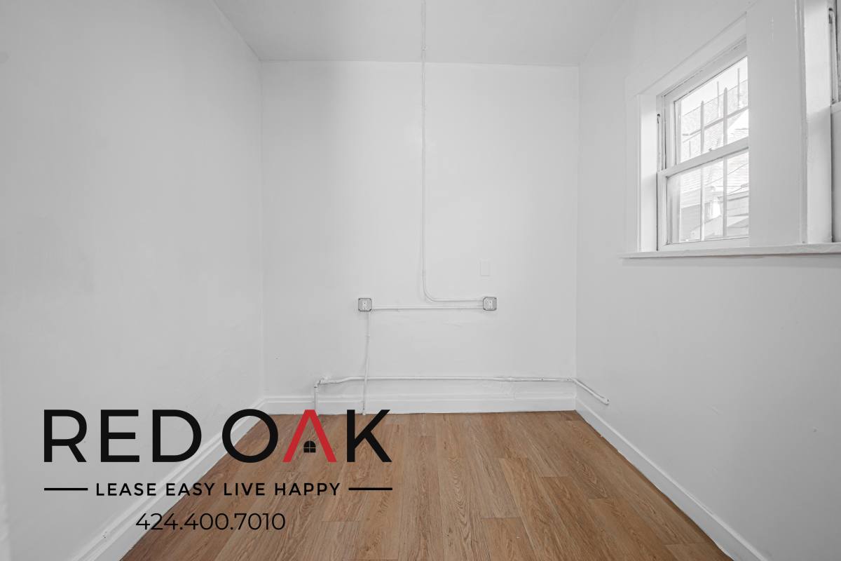 Condo for rent at 1026 W 22nd St #4, Los Angeles, CA 90007