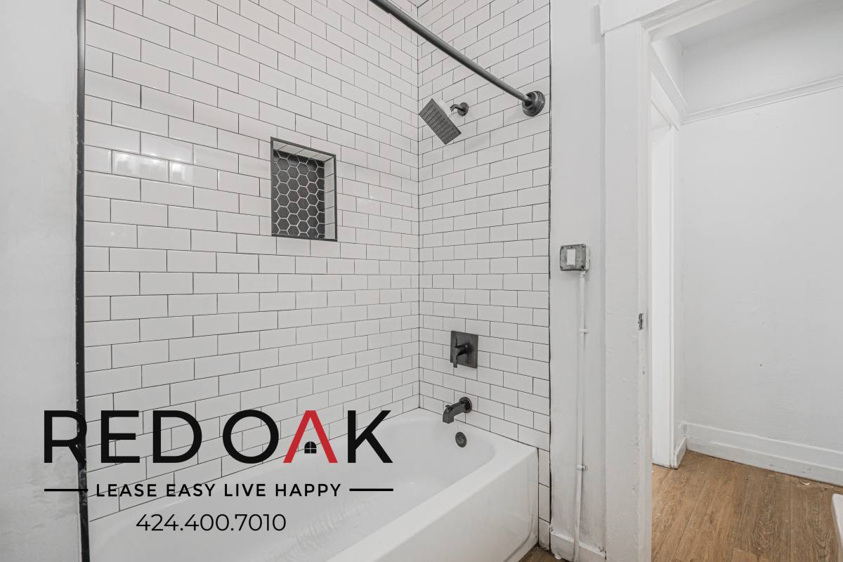 Condo for rent at 1026 W 22nd St #4, Los Angeles, CA 90007