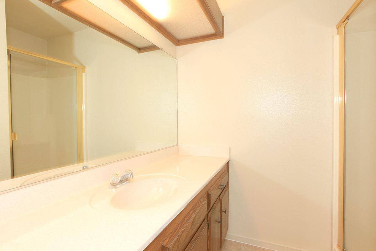 Apartment for rent at 7601 Olympia Dr, Bakersfield, CA 93309