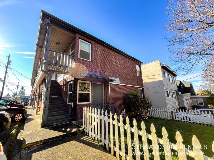 Apartment for rent at 942 E 18th Ave #3, Eugene, OR 97403