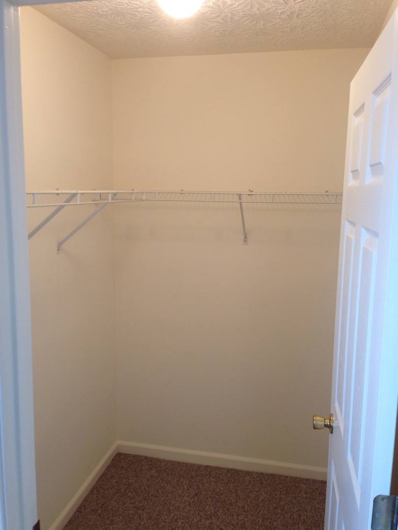 Apartment for rent at 1716 Hillyer Robinson Industrial Parkway, Oxford, AL 36203
