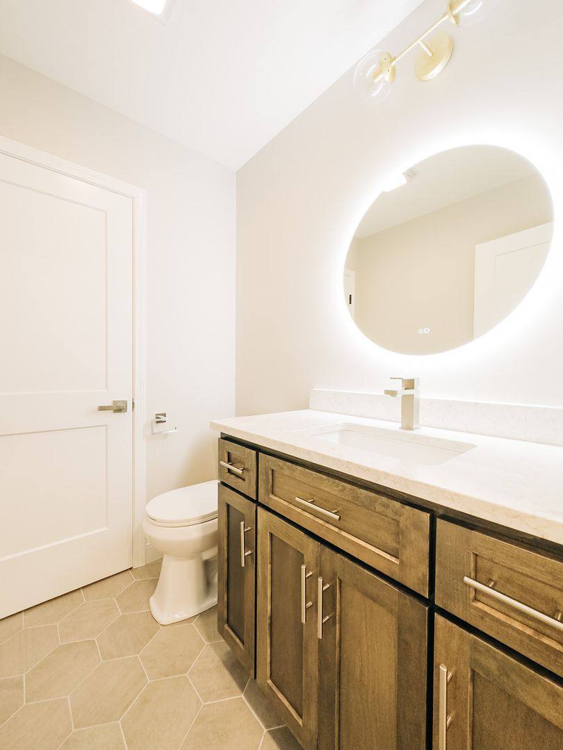 Apartment for rent at 208 E 16th St, Bloomington, IN 47408