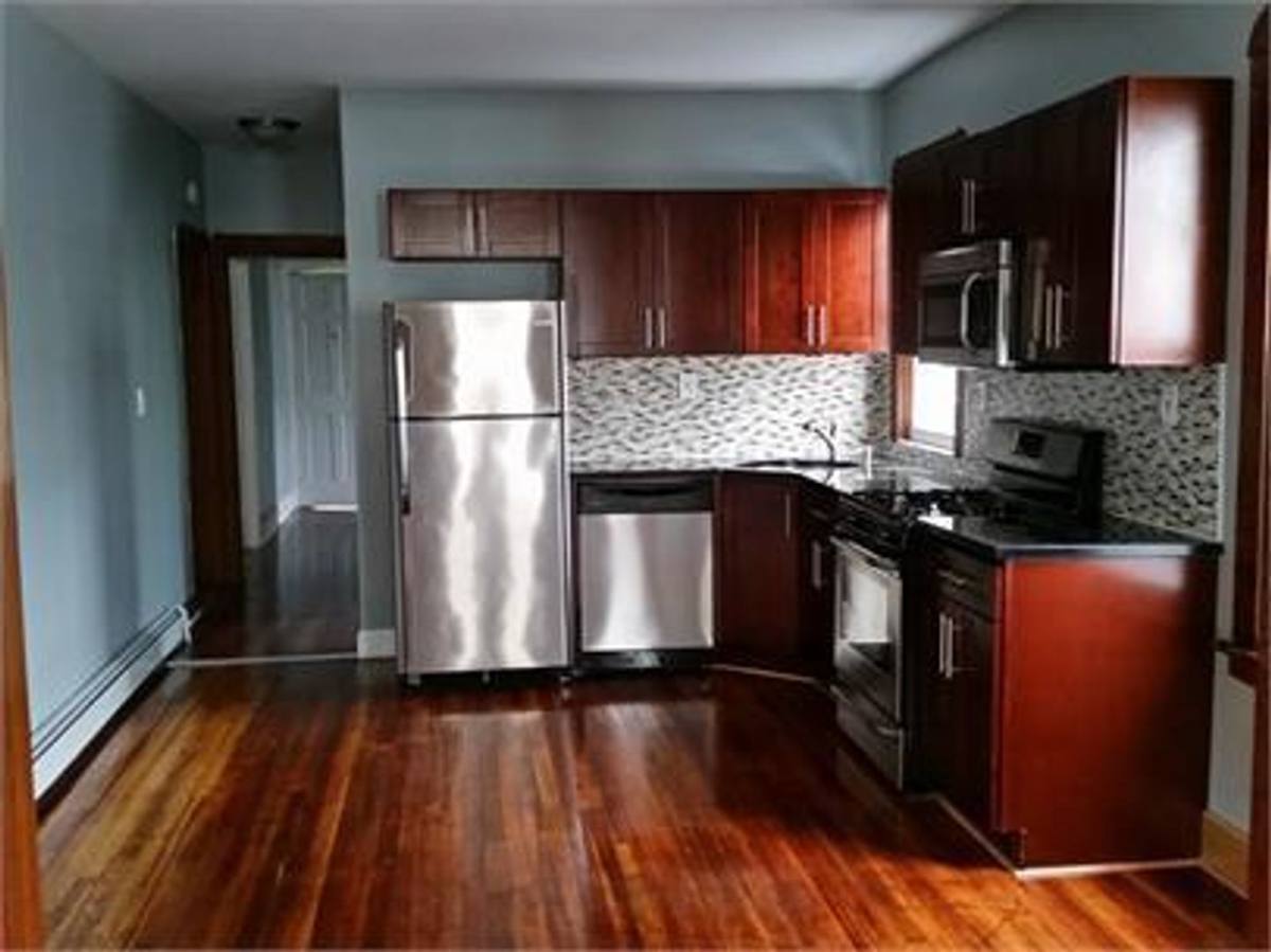 Apartment for rent at 662 State St, Albany, NY 12203