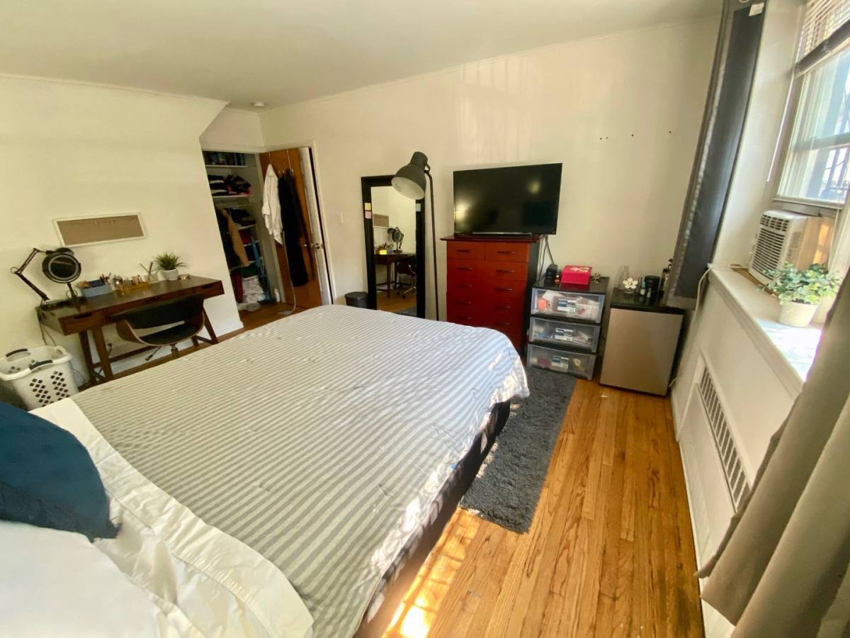Apartment for rent at 2423 Cambreleng Ave, Bronx, NY 10458