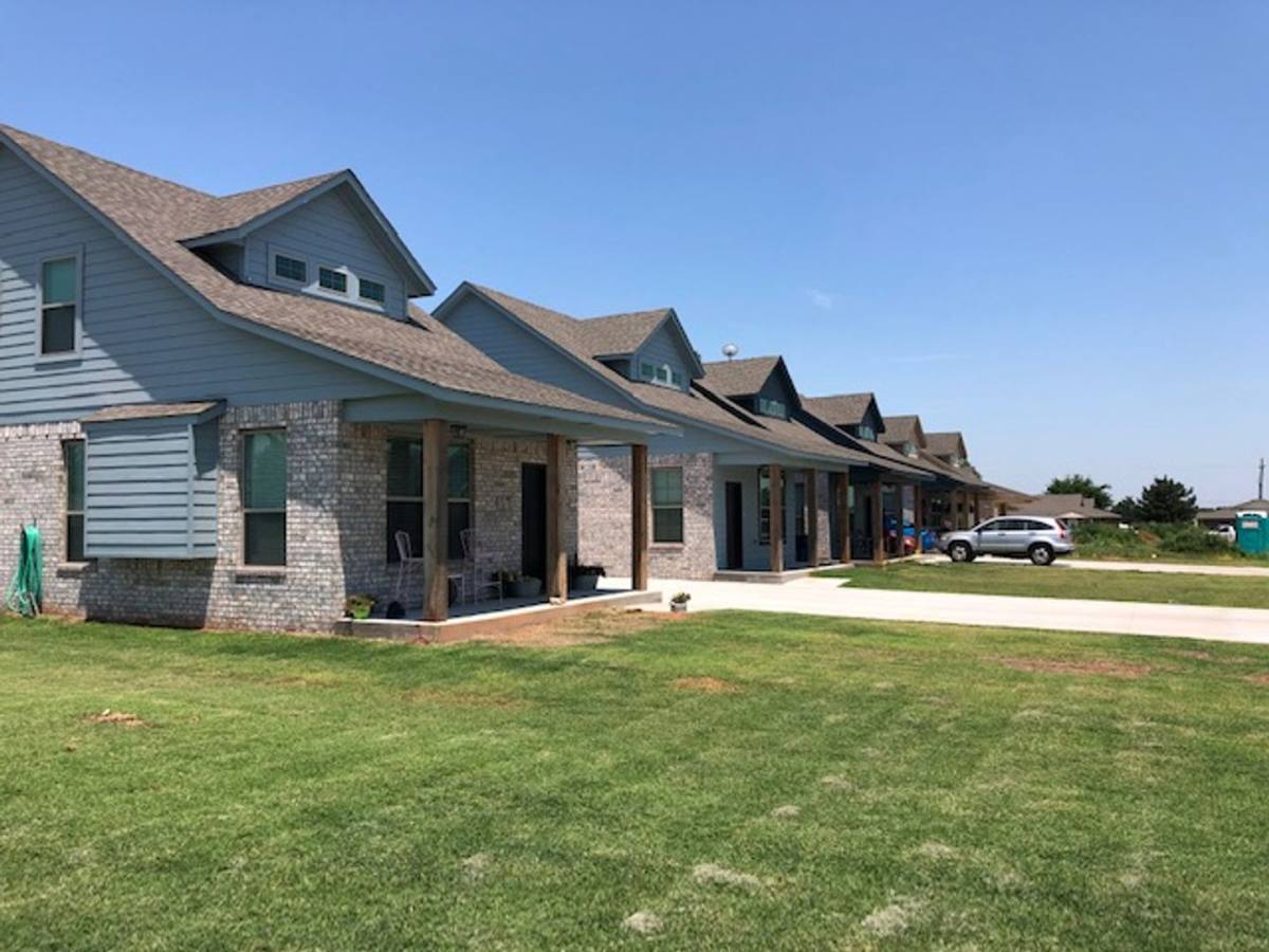 Apartment for rent at 2730 Valley View Circle, Chickasha, OK 73018