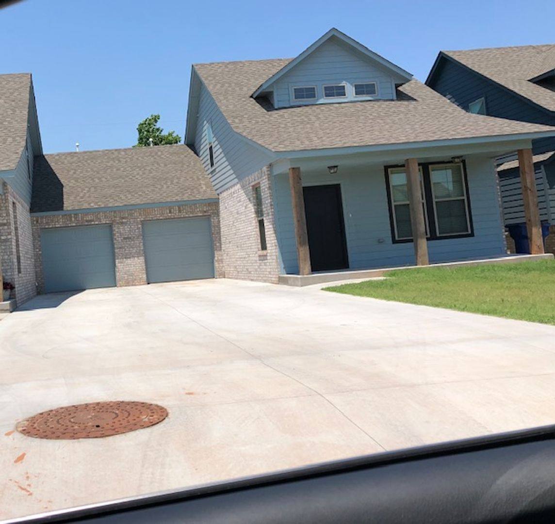 Apartment for rent at 2730 Valley View Circle, Chickasha, OK 73018