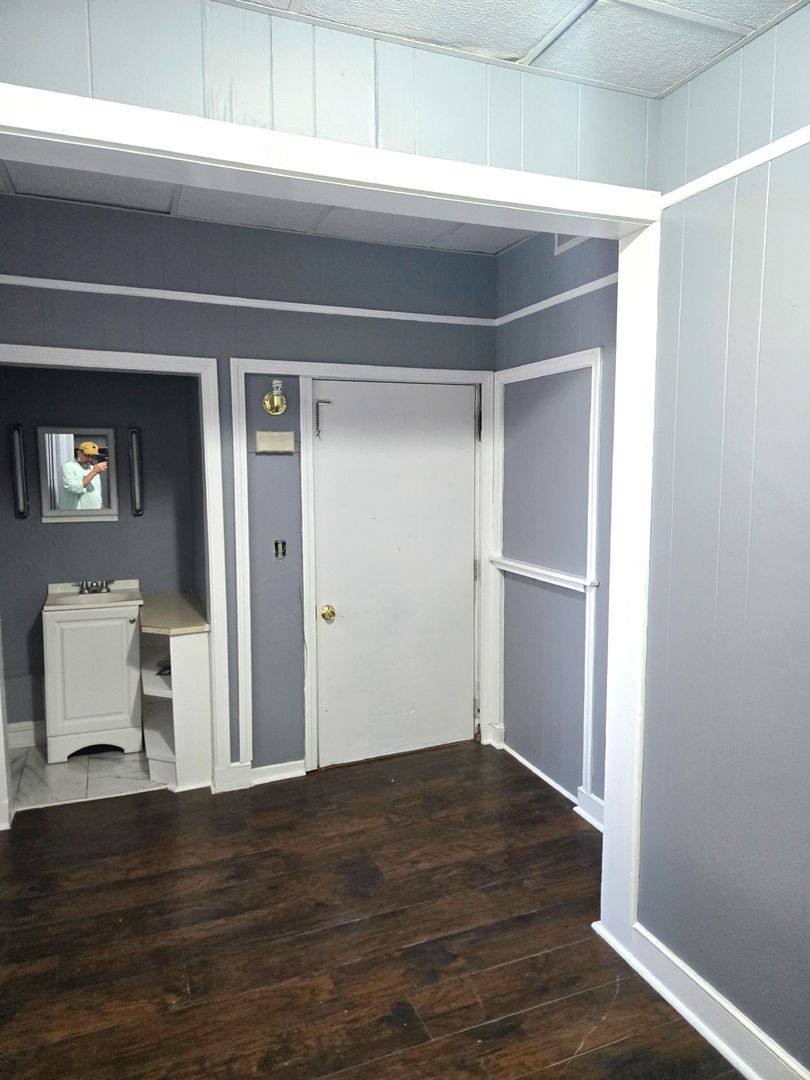 Apartment for rent at 8 Saint John St, West Warwick, RI 02893