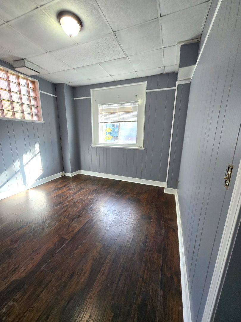 Apartment for rent at 8 Saint John St, West Warwick, RI 02893