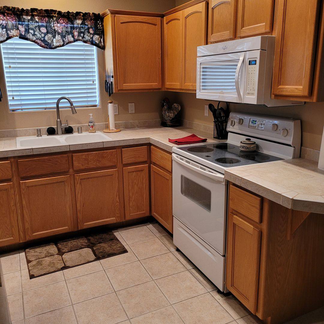 Townhouse for rent at 3560 Lost Dutchman Dr, Lake Havasu City, AZ 86406