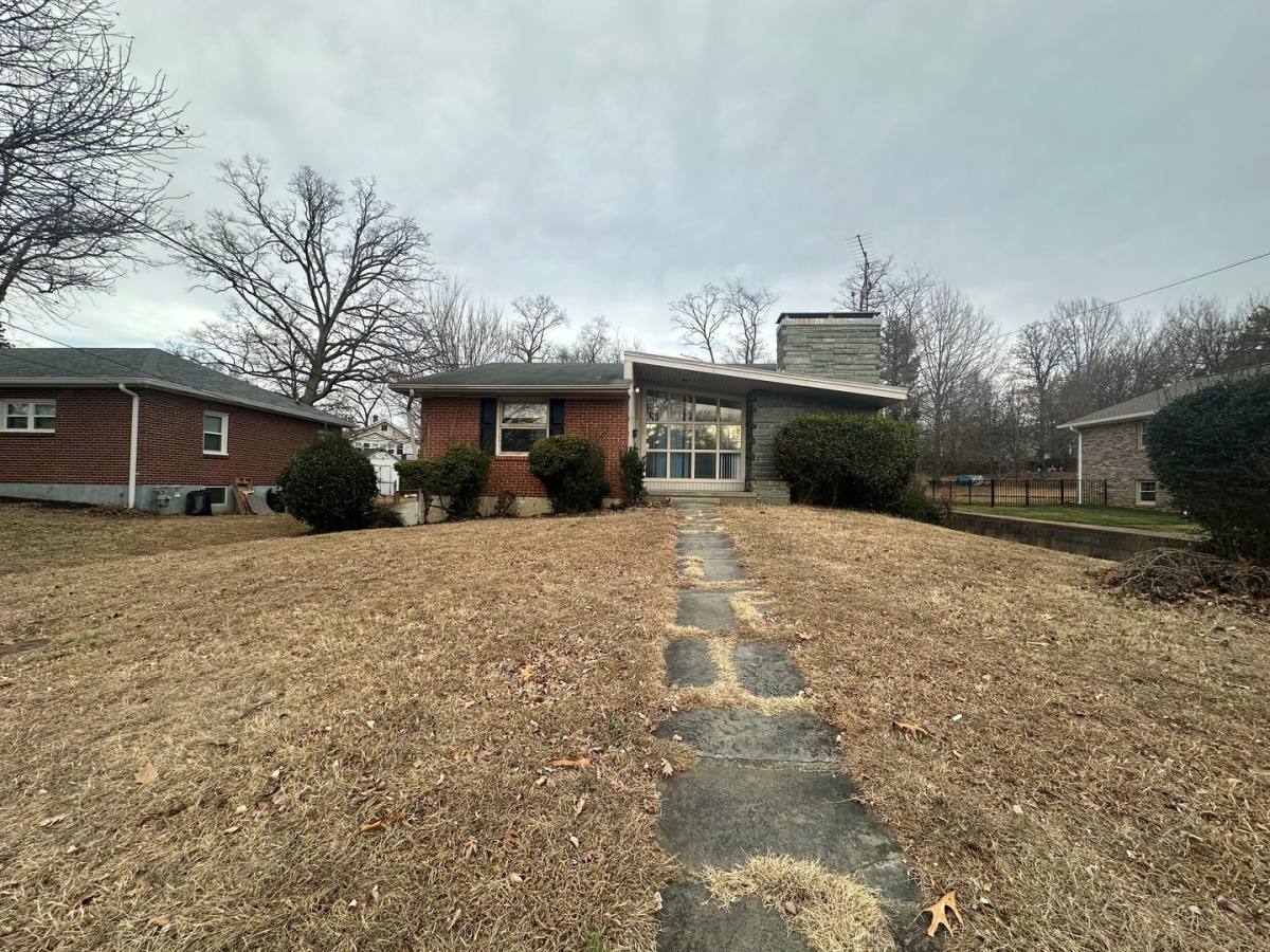 House for rent at 206 Connecticut Ave, Lynchburg, VA 24502