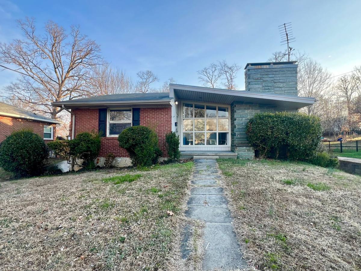 House for rent at 206 Connecticut Ave, Lynchburg, VA 24502