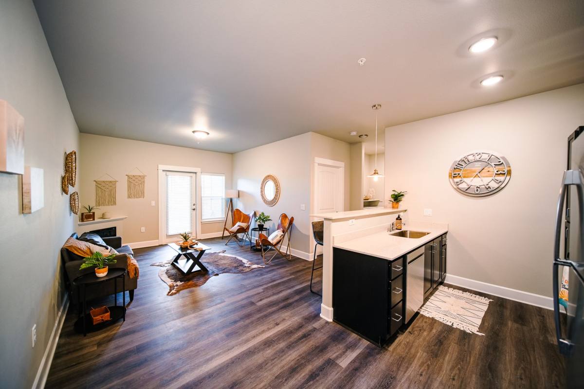 Apartment for rent at 1392 SE Yarrow Ave, Madras, OR 97741