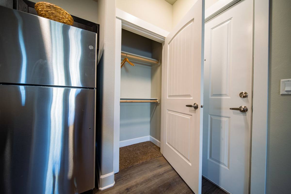 Apartment for rent at 1392 SE Yarrow Ave, Madras, OR 97741