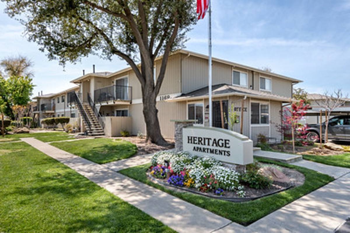Apartment for rent at 1169 Beverly Dr, Lemoore, CA 93245