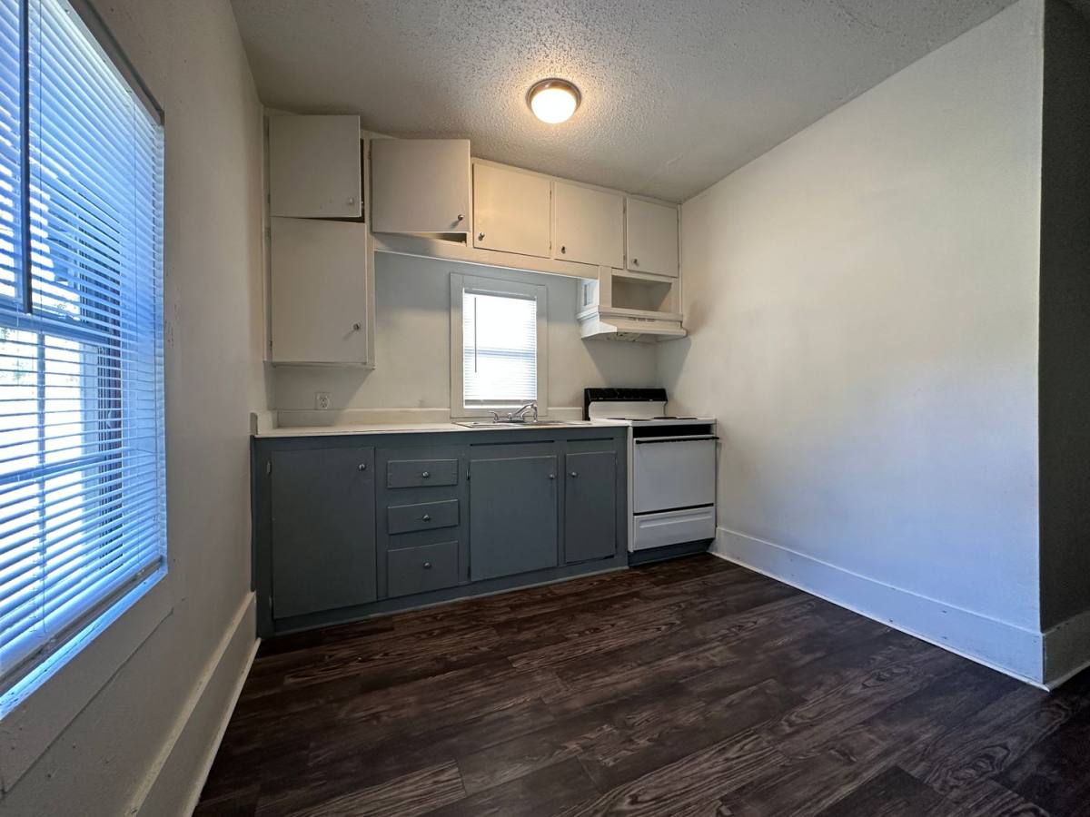 Apartment for rent at 910 S 19th St #A, Fort Smith, AR 72901