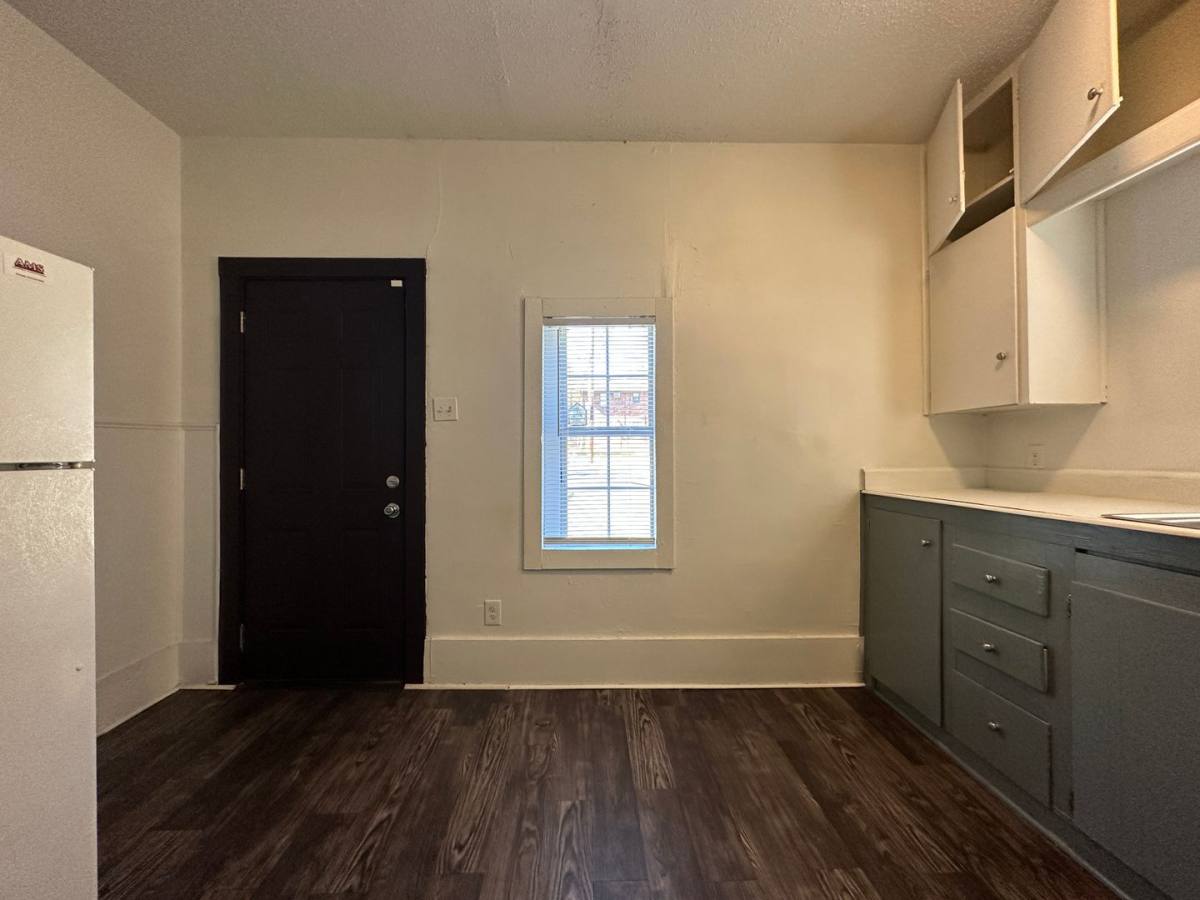 Apartment for rent at 910 S 19th St #A, Fort Smith, AR 72901