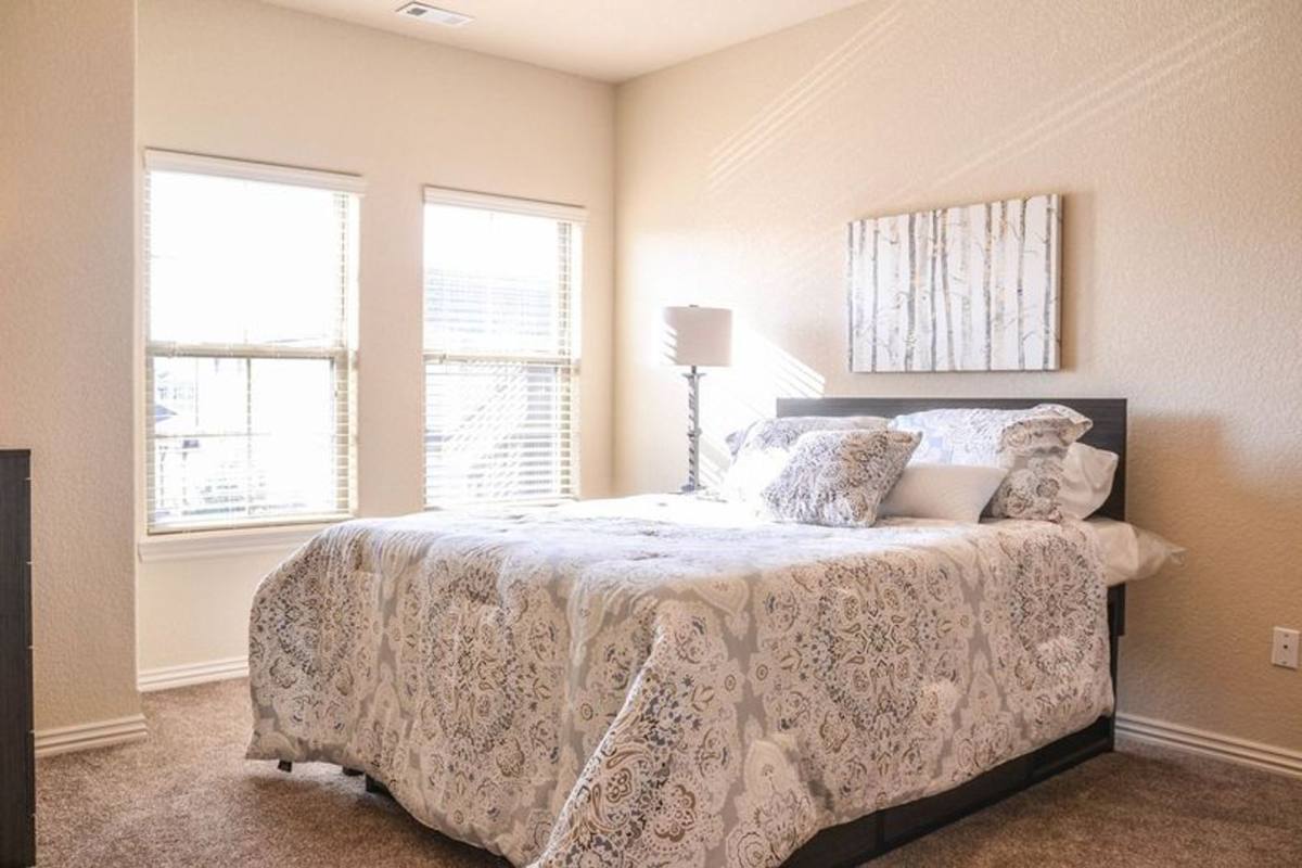 Apartment for rent at 519 N Wordsworth Lane, Fayetteville, AR 72704