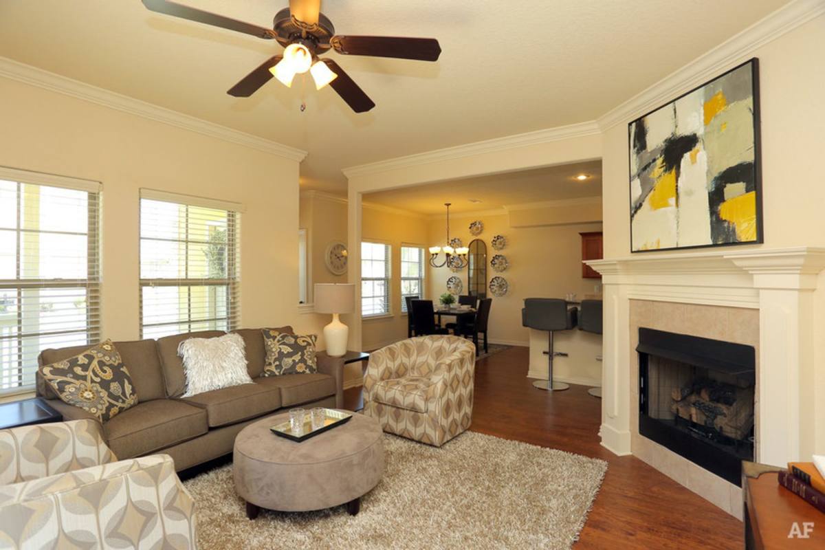 Apartment for rent at 519 N Wordsworth Lane, Fayetteville, AR 72704