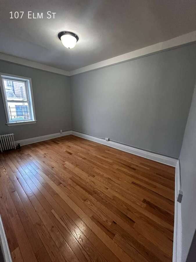 Apartment for rent at 107 Elm St, Yonkers, NY 10701