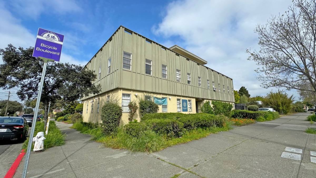 Apartment for rent at 1467 Russell St, Berkeley, CA 94702
