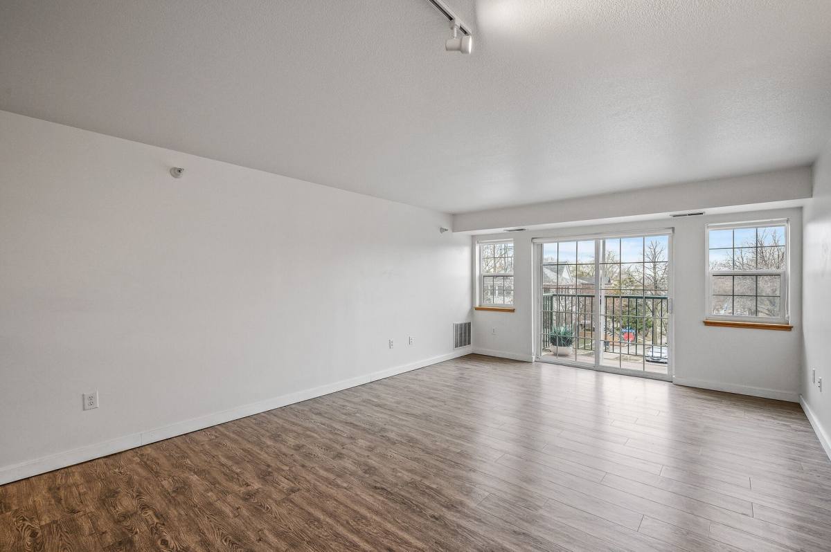 Apartment for rent at 500 W Franklin Ave, Minneapolis, MN 55405