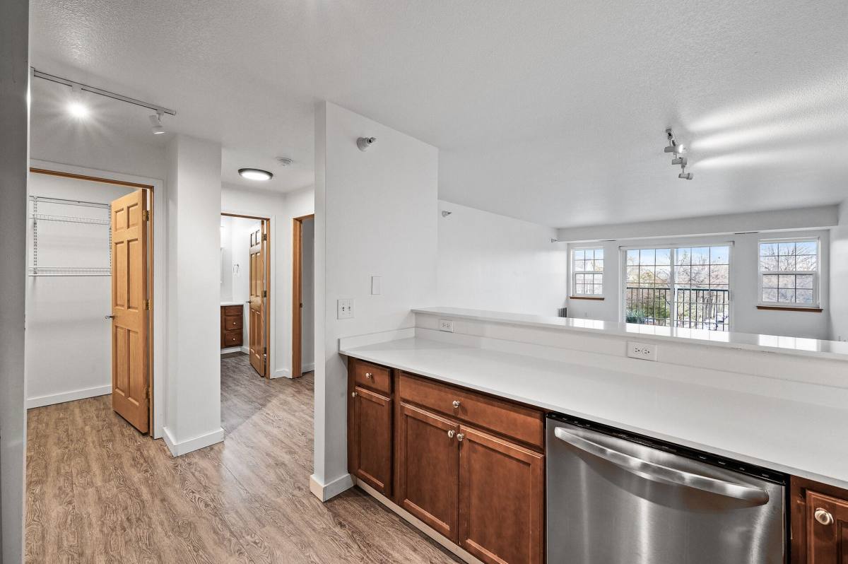 Apartment for rent at 500 W Franklin Ave, Minneapolis, MN 55405