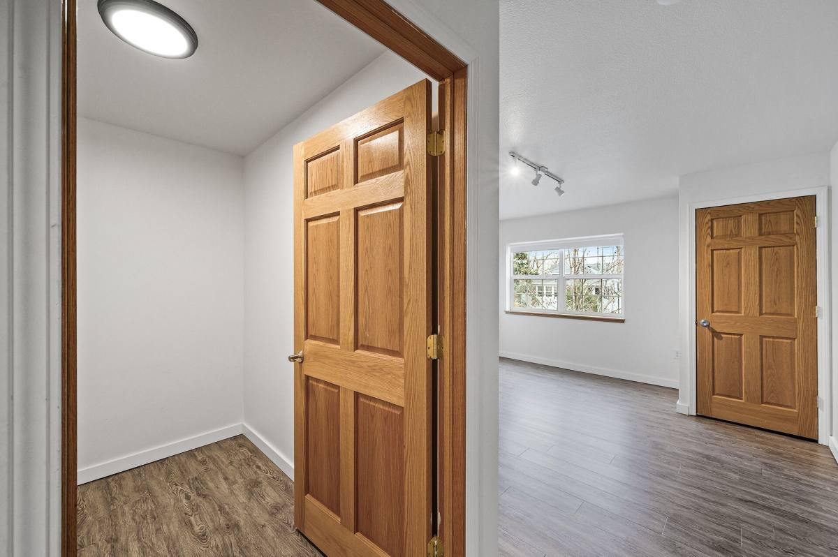 Apartment for rent at 500 W Franklin Ave, Minneapolis, MN 55405