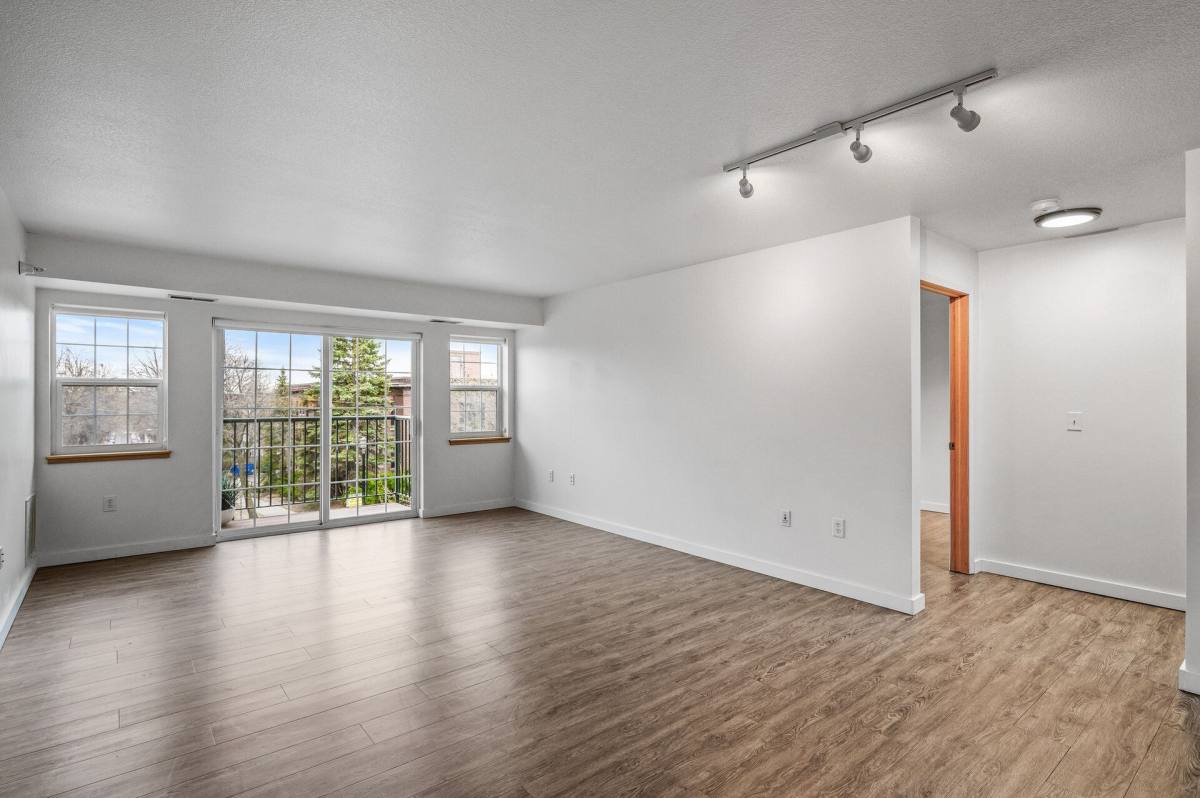Apartment for rent at 500 W Franklin Ave, Minneapolis, MN 55405