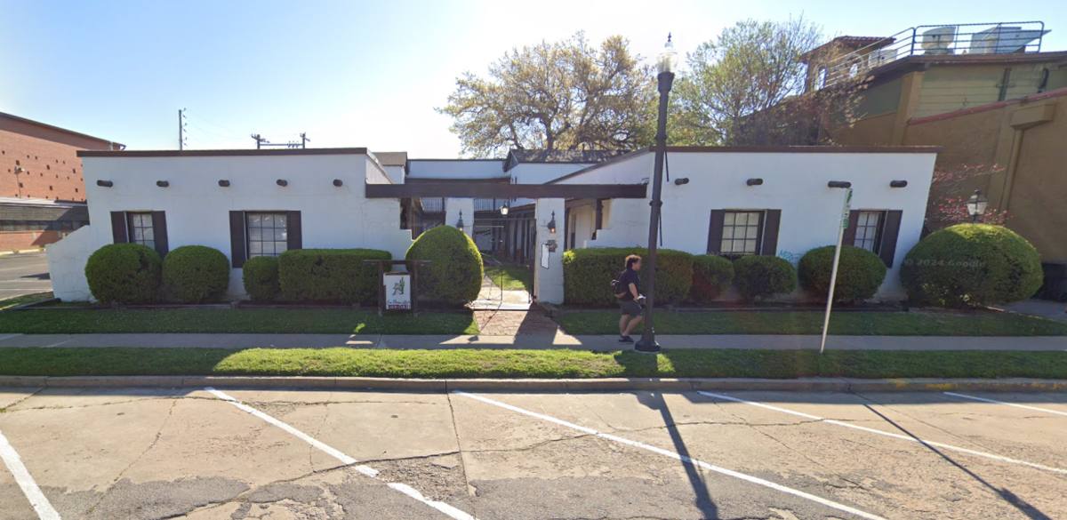 Apartment for rent at 571 S University Blvd, Norman, OK 73069