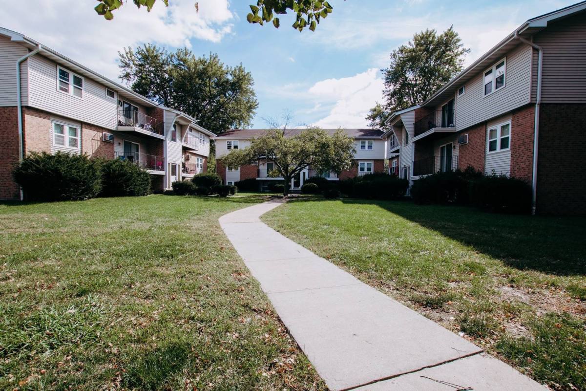 Apartment for rent at 3908-3947 E 23rd St, Des Moines, IA 50317