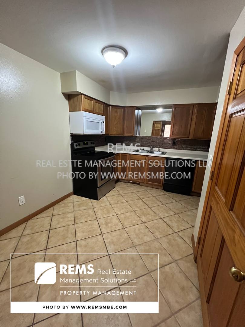 Apartment for rent at 1185 E Hiawatha Dr, Wisconsin Dells, WI 53965