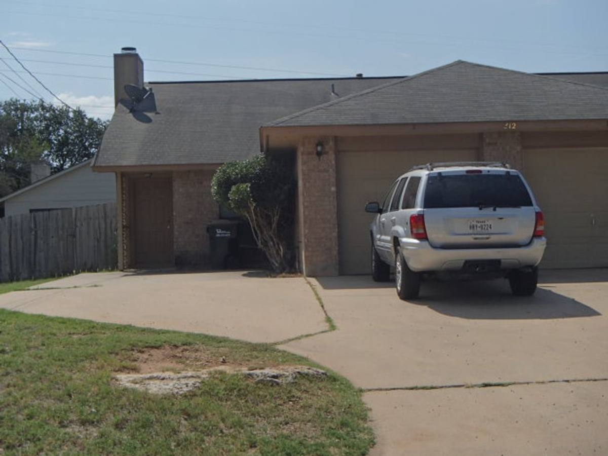 Apartment for rent at 312 Tamara, Georgetown, TX 78628