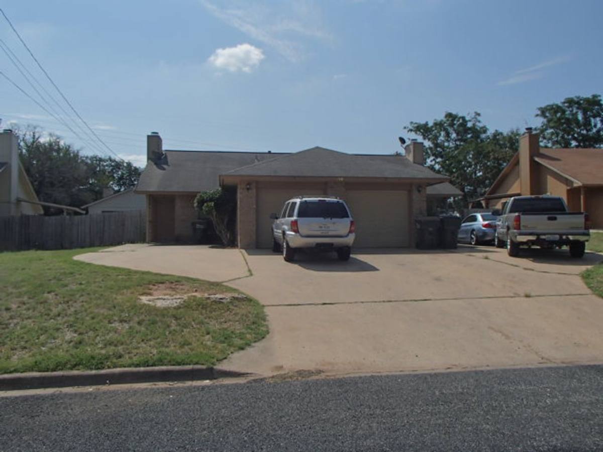 Apartment for rent at 312 Tamara, Georgetown, TX 78628