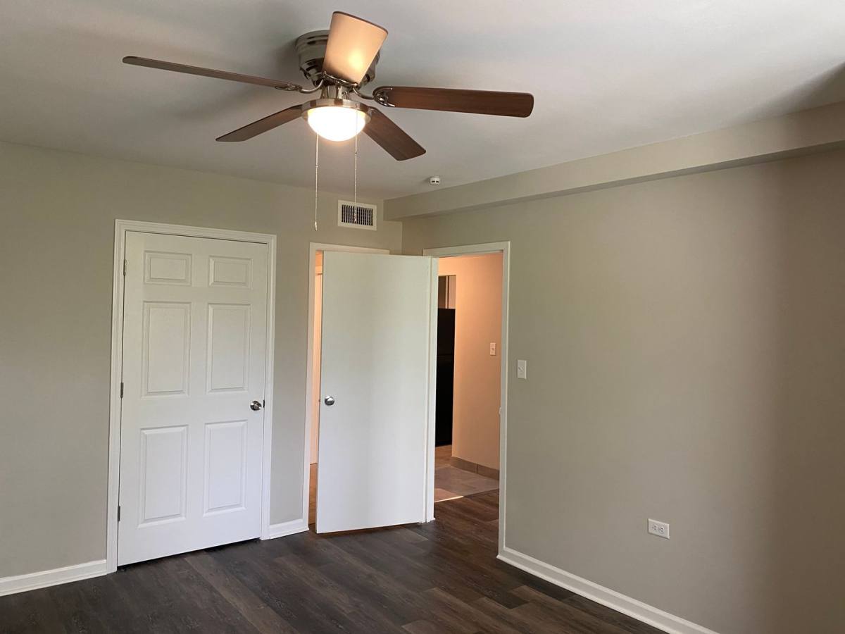 Apartment for rent at 1800 Senate St, Columbia, SC 29201