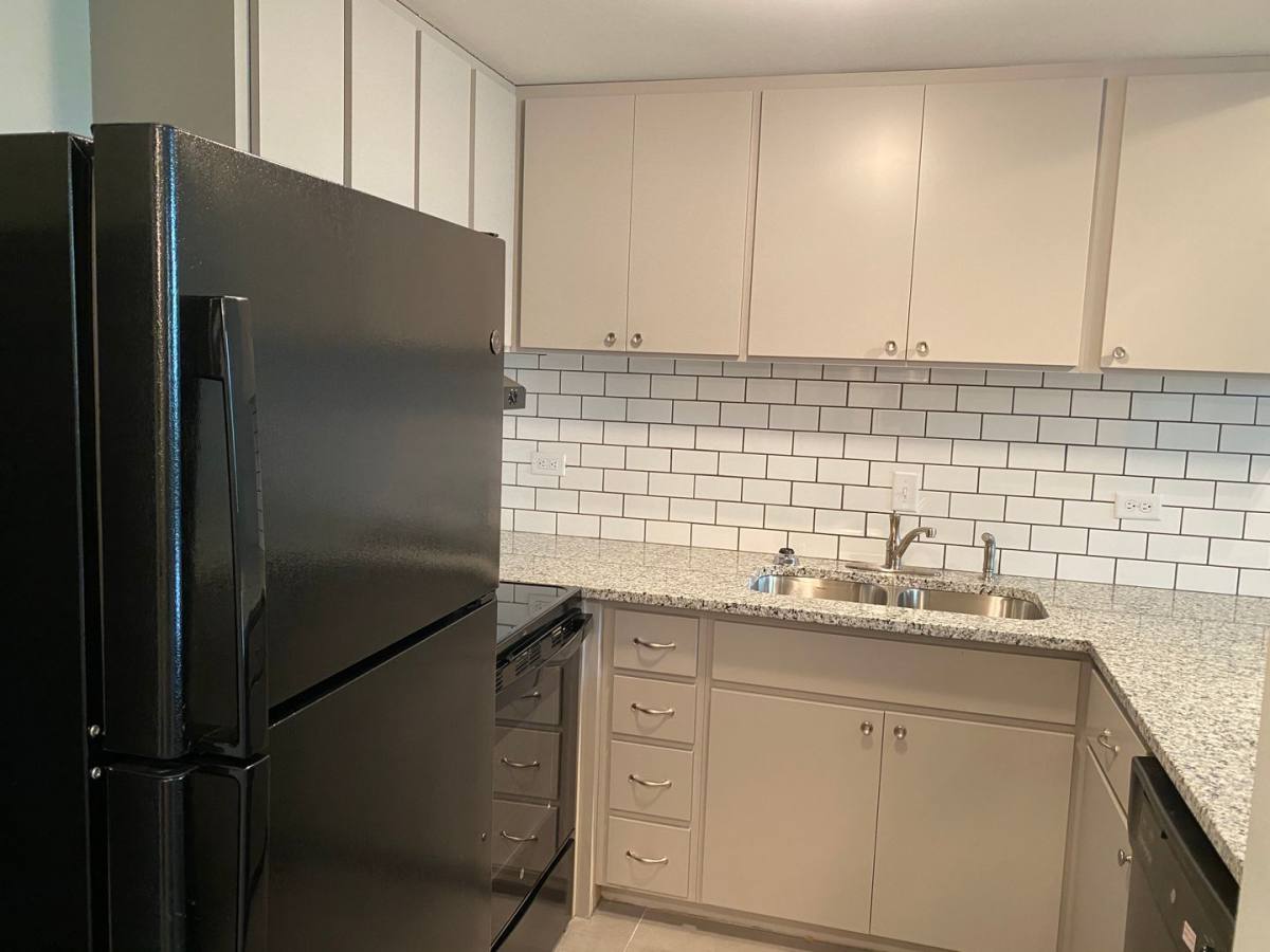 Apartment for rent at 1800 Senate St, Columbia, SC 29201
