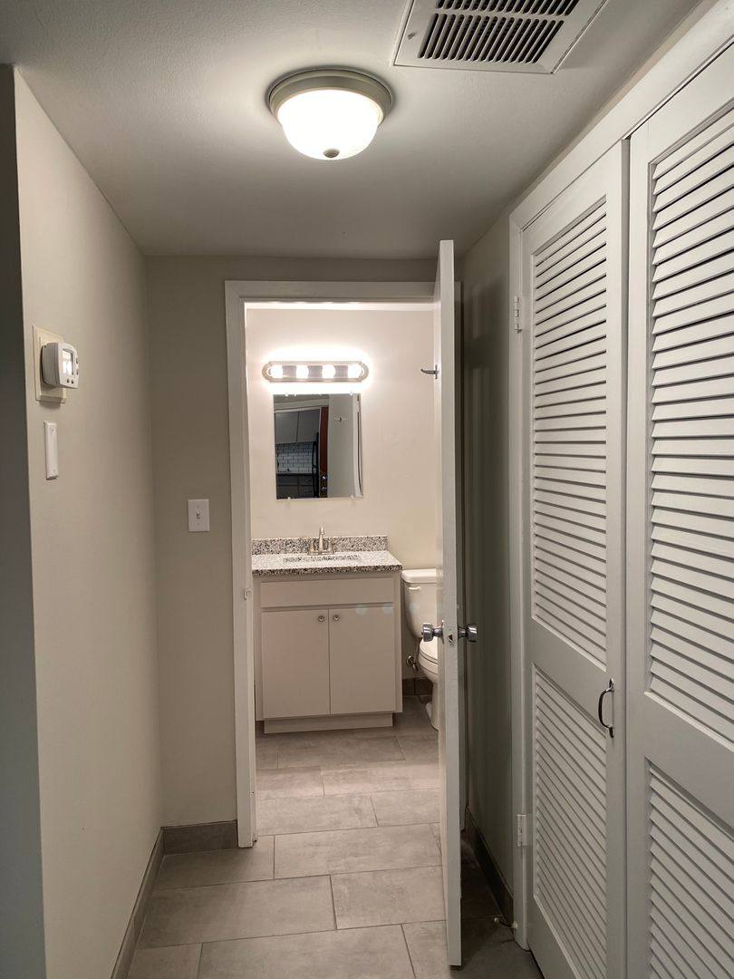 Apartment for rent at 1800 Senate St, Columbia, SC 29201