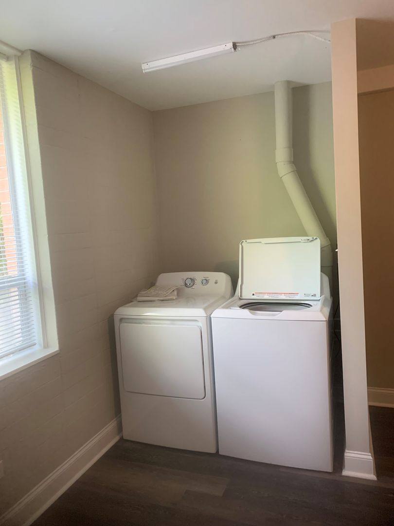 Apartment for rent at 1800 Senate St, Columbia, SC 29201