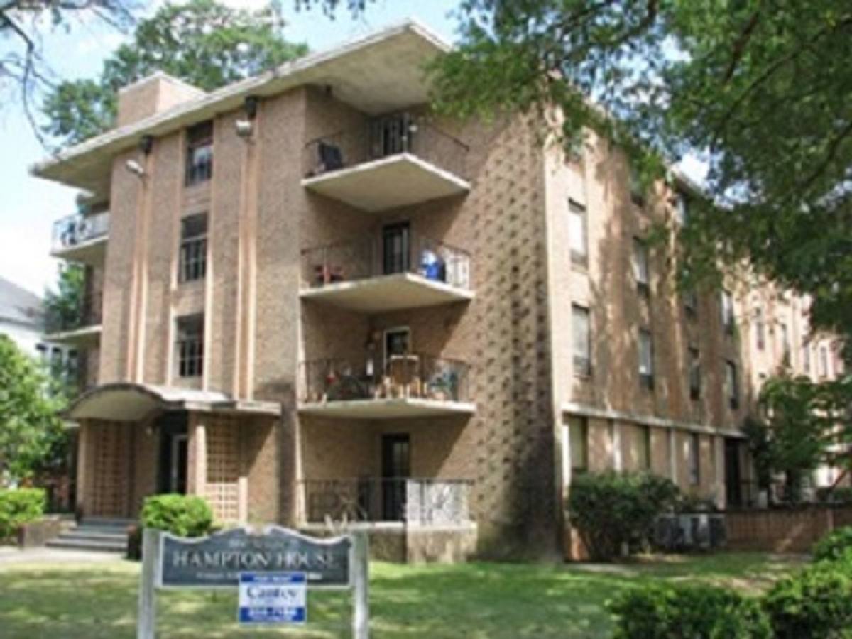 Apartment for rent at 1800 Senate St, Columbia, SC 29201