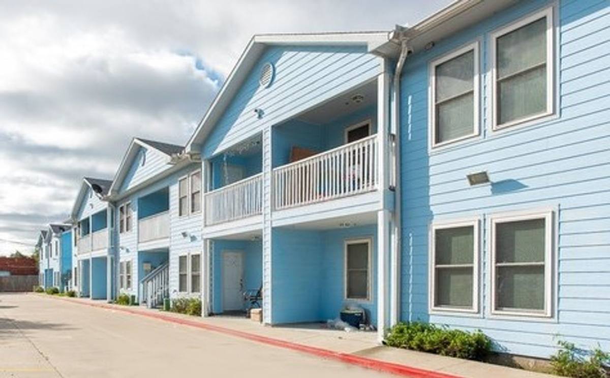 Apartment for rent at 1634 14th St, Corpus Christi, TX 78404