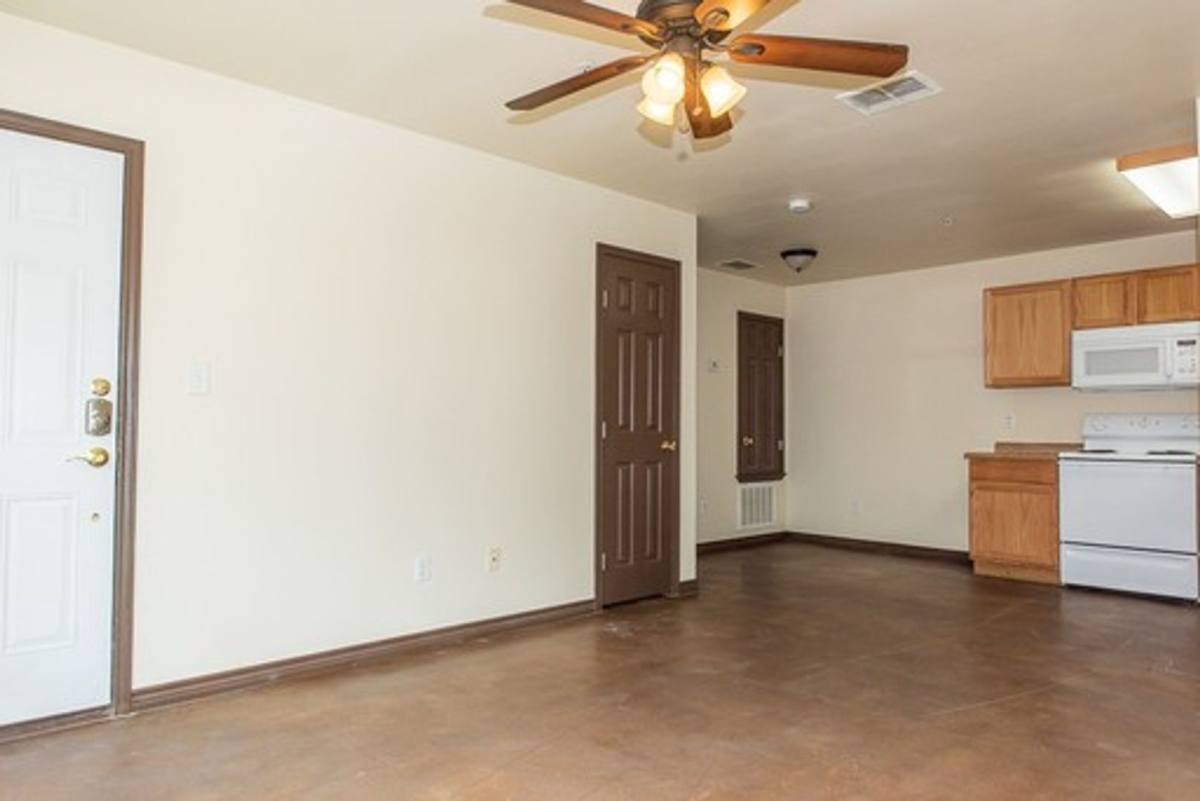 Apartment for rent at 1634 14th St, Corpus Christi, TX 78404