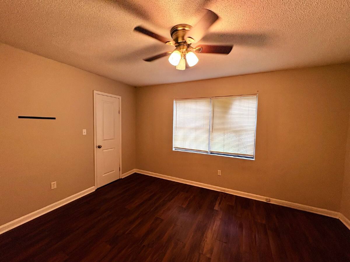 Apartment for rent at 821 E Cottonwood Rd #2, Dothan, AL 36301