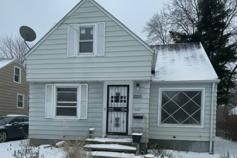 House for rent at 18406 Lewis Dr, Maple Heights, OH 44137