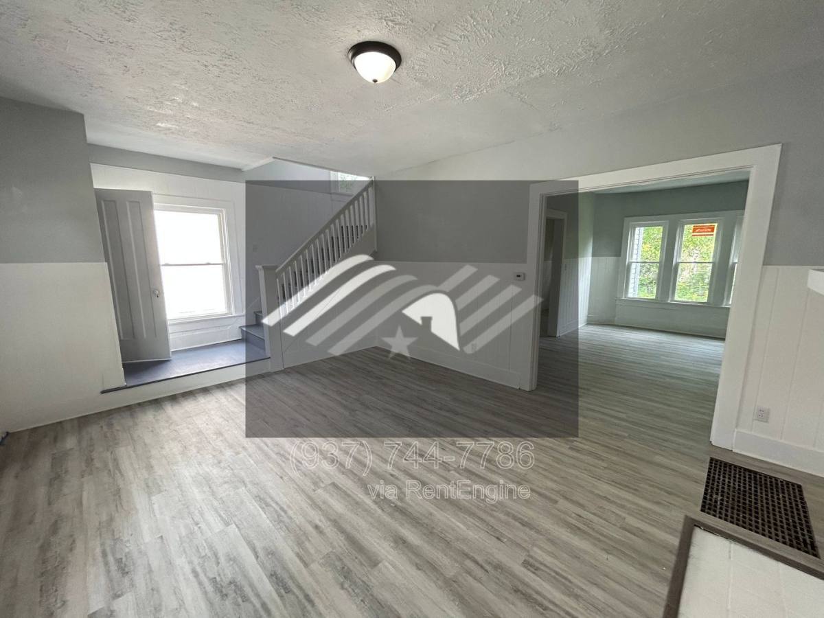 Apartment for rent at 951 Ferndale Ave, Dayton, OH 45406