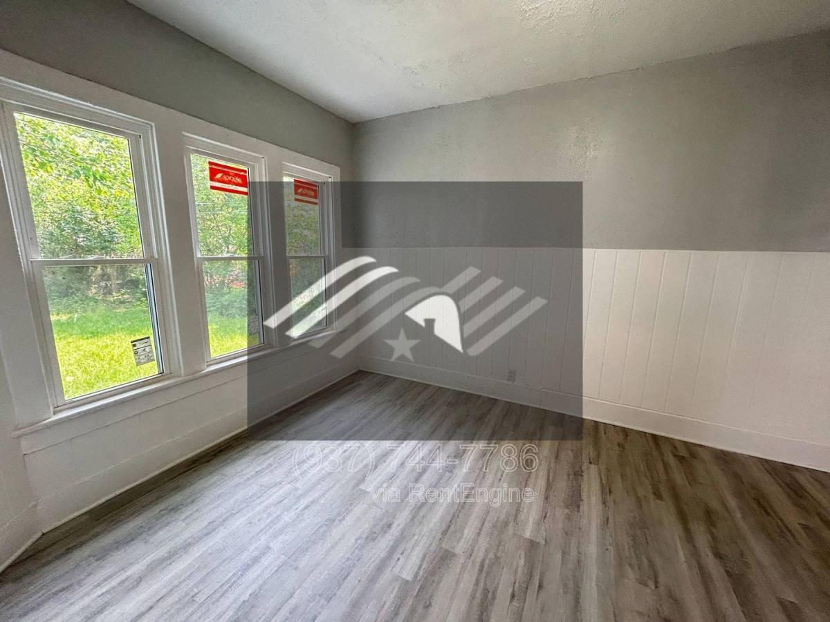 Apartment for rent at 951 Ferndale Ave, Dayton, OH 45406